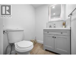 5520 Huckleberry Lane, North Vancouver, BC V7R4N8 Photo 32