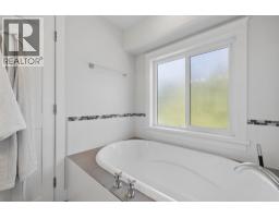 24371 104 Avenue, Maple Ridge, BC V2W0G7 Photo 24