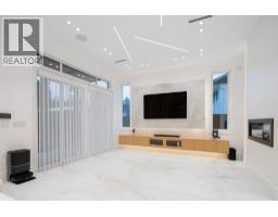 5385 Shelby Court, Burnaby, BC V5G1V3 Photo 6