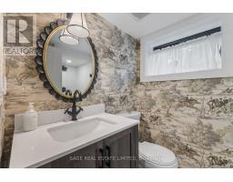 304 Court Street, Newmarket, ON L3Y3S5 Photo 33
