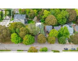 304 Court Street, Newmarket, ON L3Y3S5 Photo 50