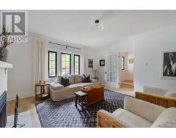 Family room - 304 Court Street, Newmarket, ON L3Y3S5 Photo 6
