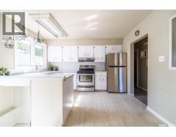 Family room - 1014 Hopkins Crescent, Moose Jaw, SK S6H3E7 Photo 9