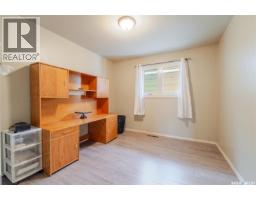 1014 Hopkins Crescent, Moose Jaw, SK S6H3E7 Photo 18