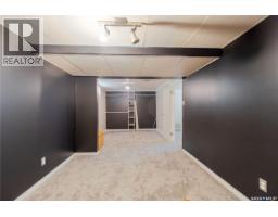 1014 Hopkins Crescent, Moose Jaw, SK S6H3E7 Photo 36