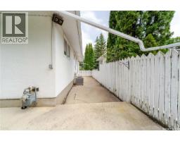 1014 Hopkins Crescent, Moose Jaw, SK S6H3E7 Photo 44