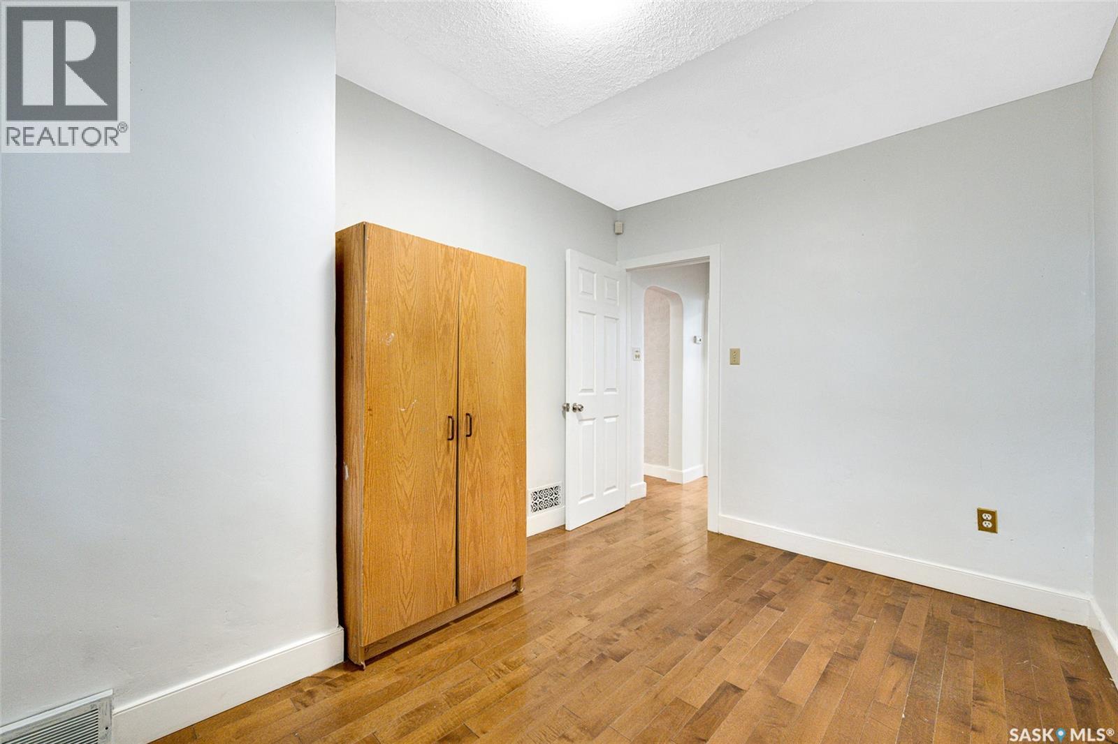 321 E AVENUE S, Saskatoon — photo 11