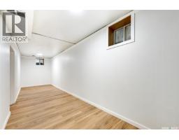 321 E Avenue S, Saskatoon, SK S7M1S2 Photo 15