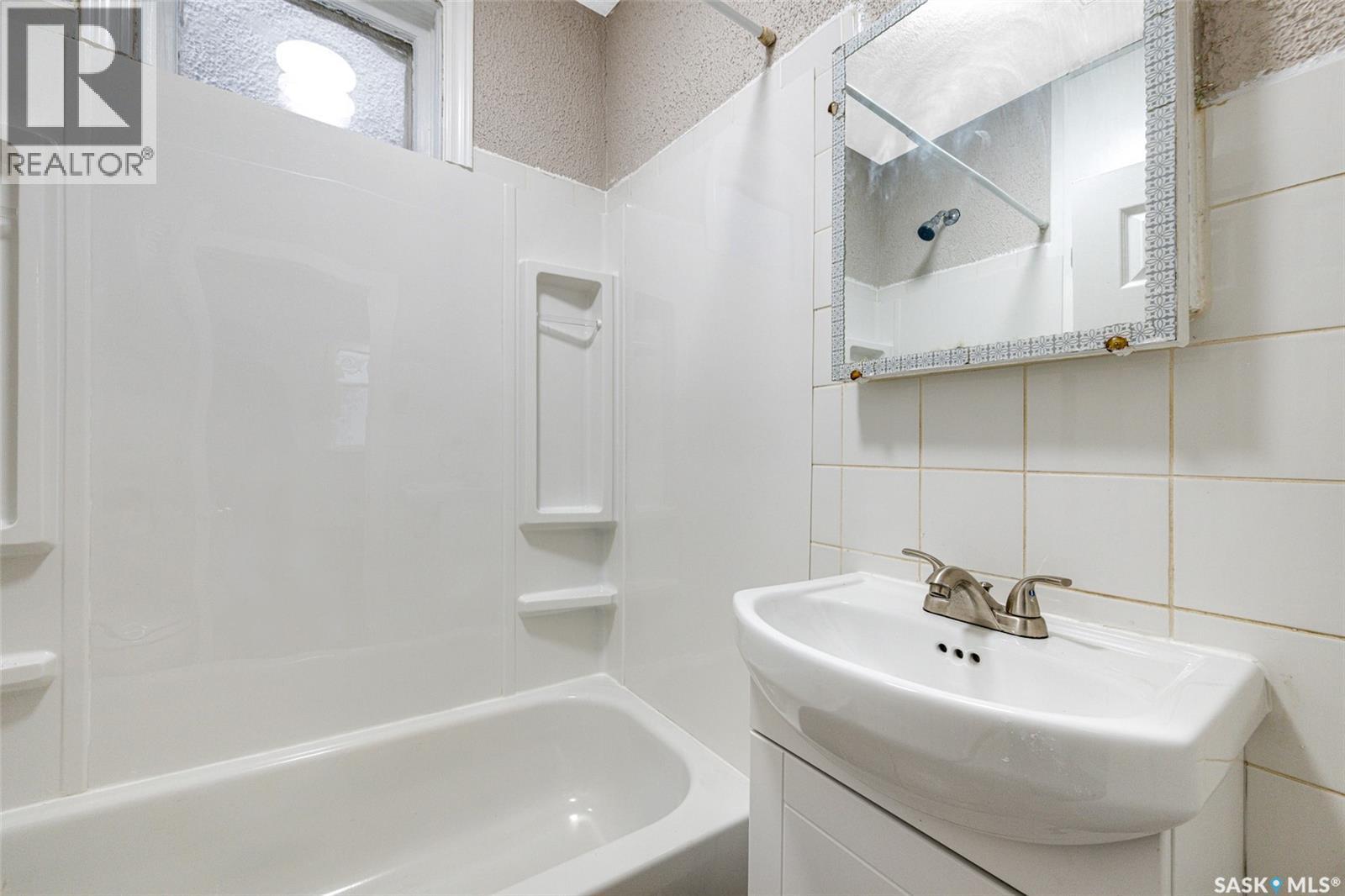 321 E AVENUE S, Saskatoon — photo 13