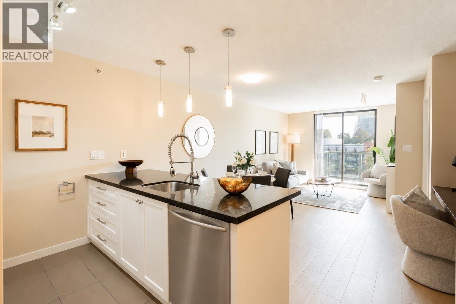 608 2982 BURLINGTON DRIVE