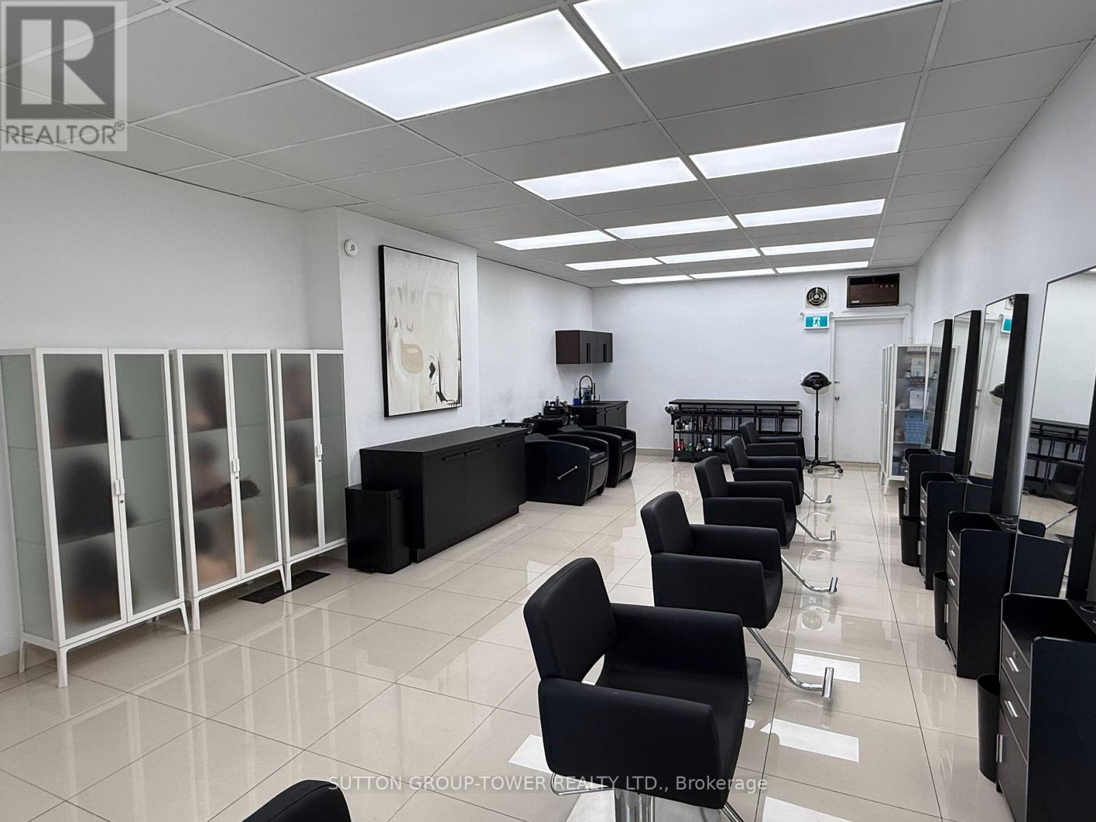 684 WILSON AVENUE, Toronto (Downsview-Roding-CFB) — photo 3