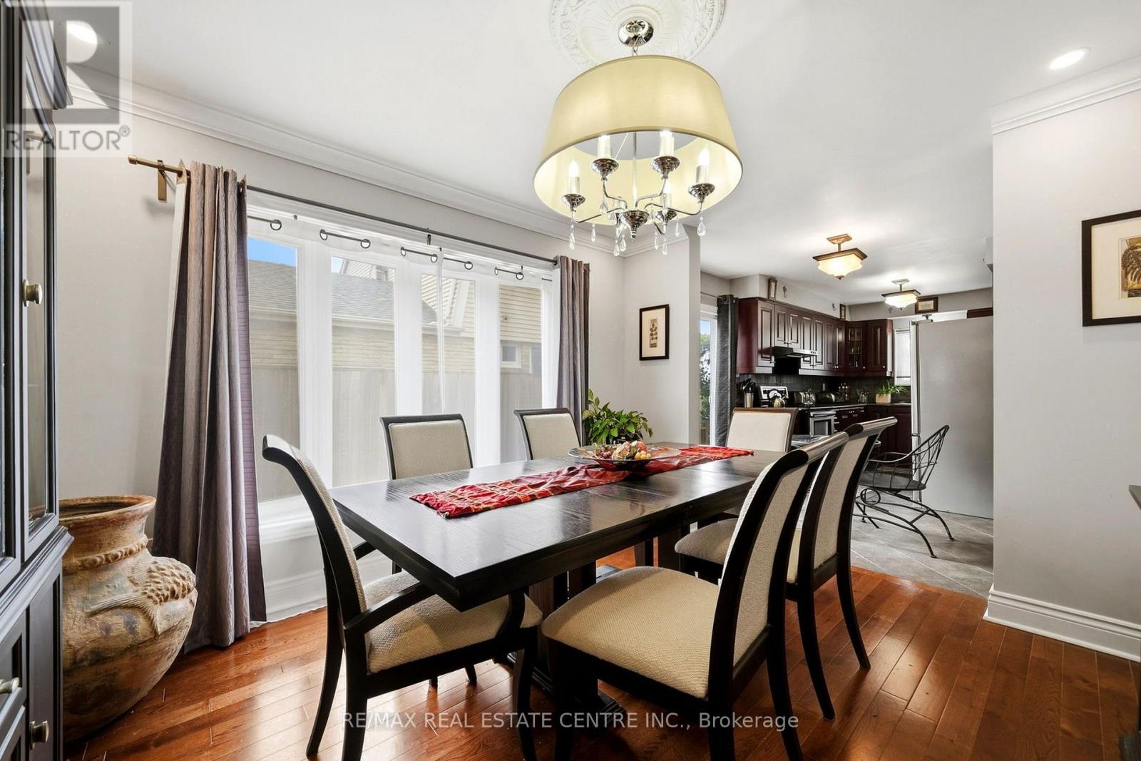 44 MADELAINE CRESCENT, Brampton (Central Park) — photo 11