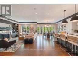 Living room - 56 Pine Crescent, Toronto, ON M2E1L4 Photo 13