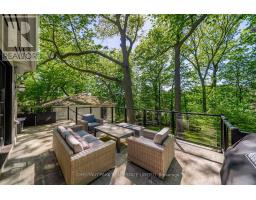 56 Pine Crescent, Toronto, ON M2E1L4 Photo 32