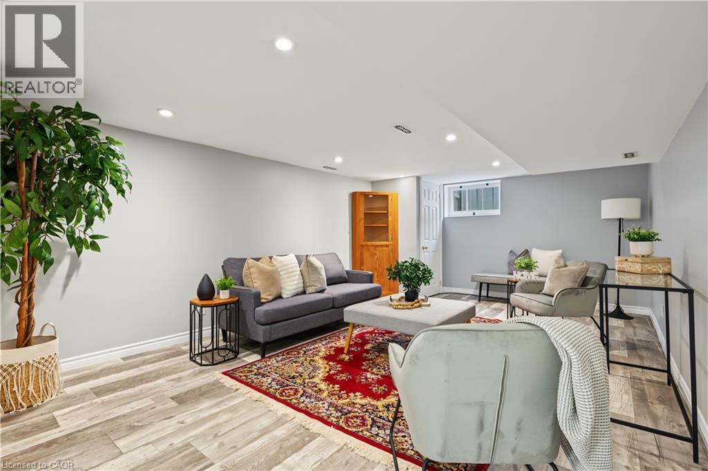 42 WOODMAN Drive - Image 21