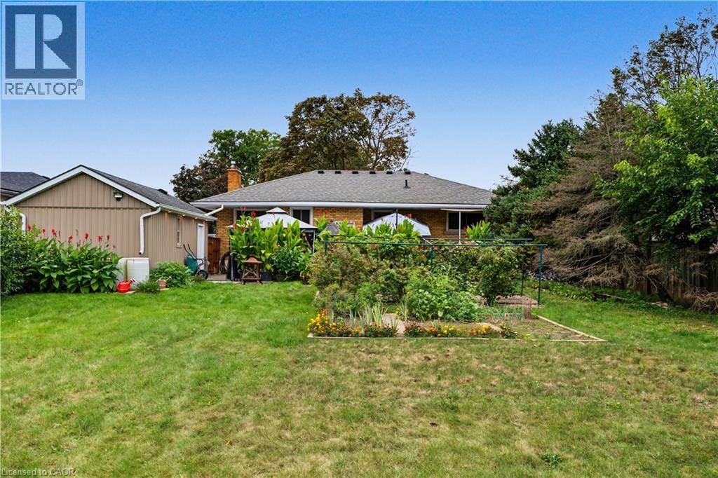 42 WOODMAN Drive - Image 34
