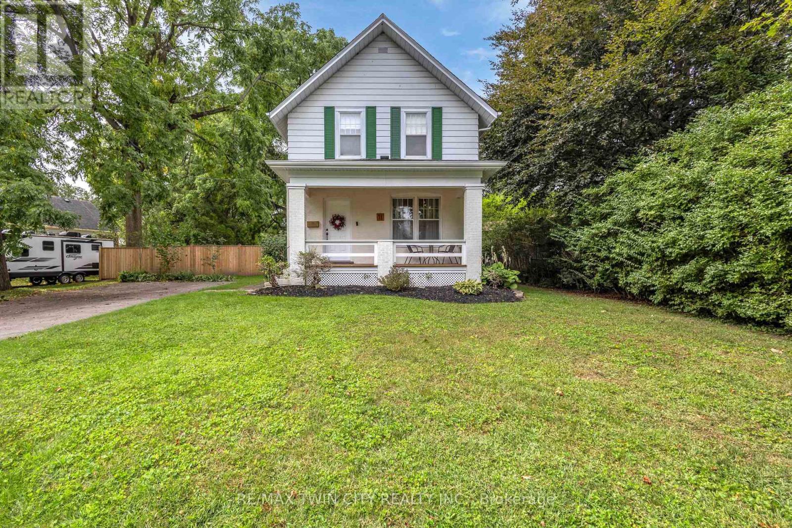 11 TUTELA HEIGHTS ROAD, Brantford — photo 2