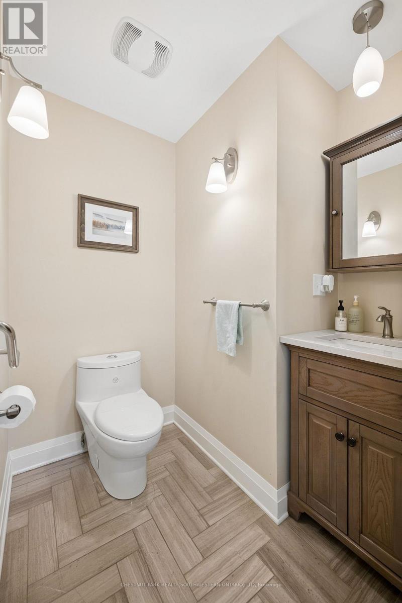 15 PANABAKER STREET - Image 24