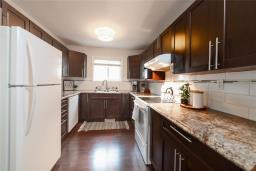 39 Foyle Street, Winnipeg, MB R2R2C1 Photo 13