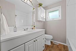 246 4th Street S, Niverville, MB R0A0A2 Photo 20