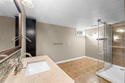 246 4th Street S, Niverville, MB R0A0A2 Photo 34