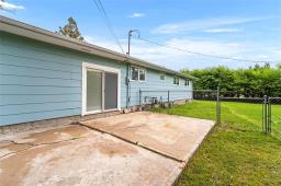 246 4th Street S, Niverville, MB R0A0A2 Photo 37