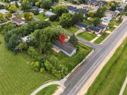 246 4th Street S, Niverville, MB R0A0A2 Photo 40