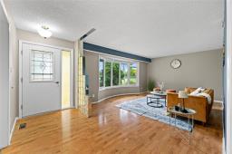 Mud room - 246 4th Street S, Niverville, MB R0A0A2 Photo 6
