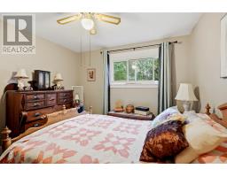 19 Illinois Ave, Sault Ste  Marie, ON P6A4M2 Photo 17