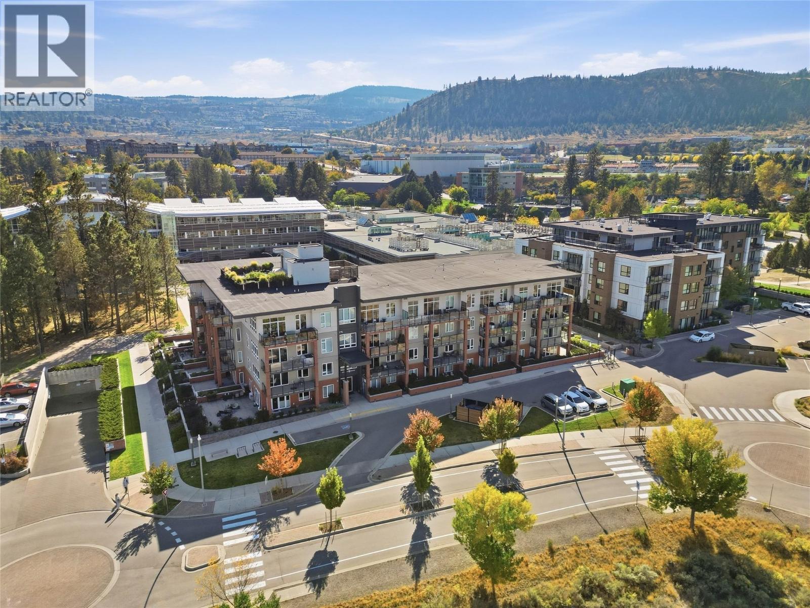 #411 885 UNIVERSITY Drive - 24