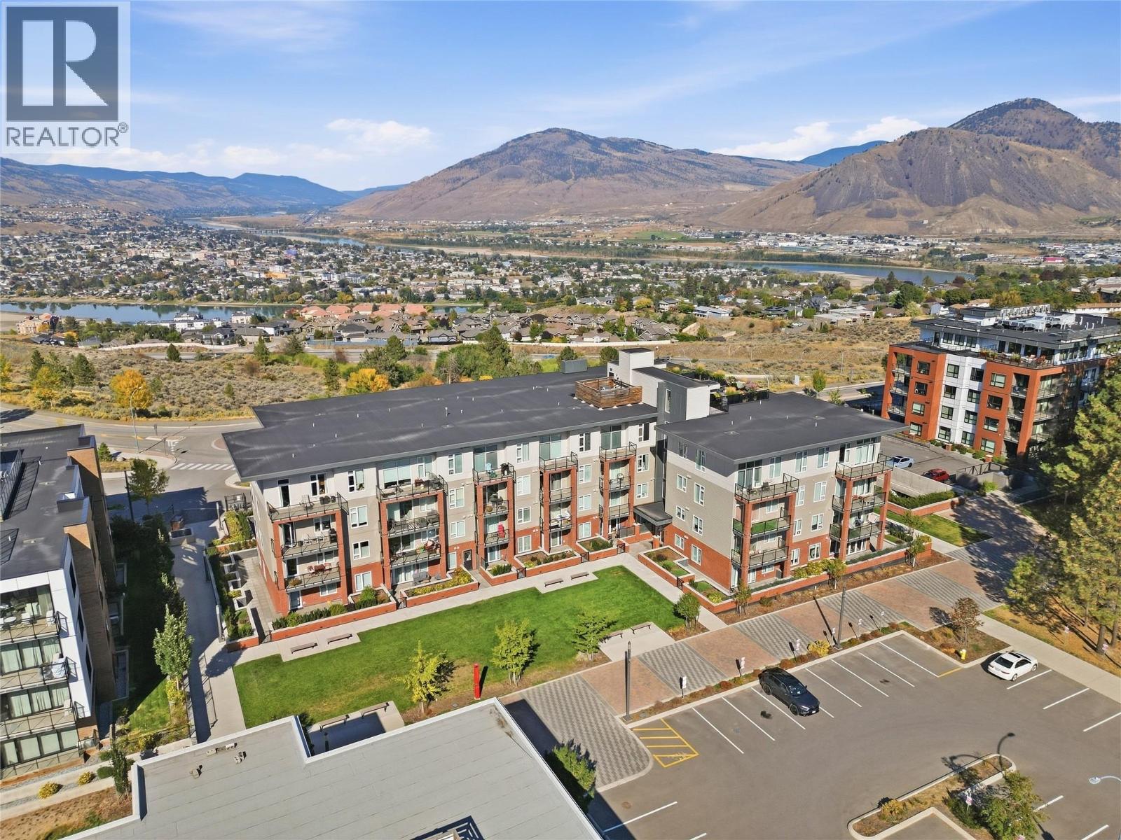 #411 885 UNIVERSITY Drive - 31