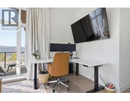 Living room - 885 University Drive Unit# 411, Kamloops, BC V3C0K2 Photo 6