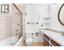2652 Oakmoor Drive Sw, Calgary, AB T2V4E8 Photo 13
