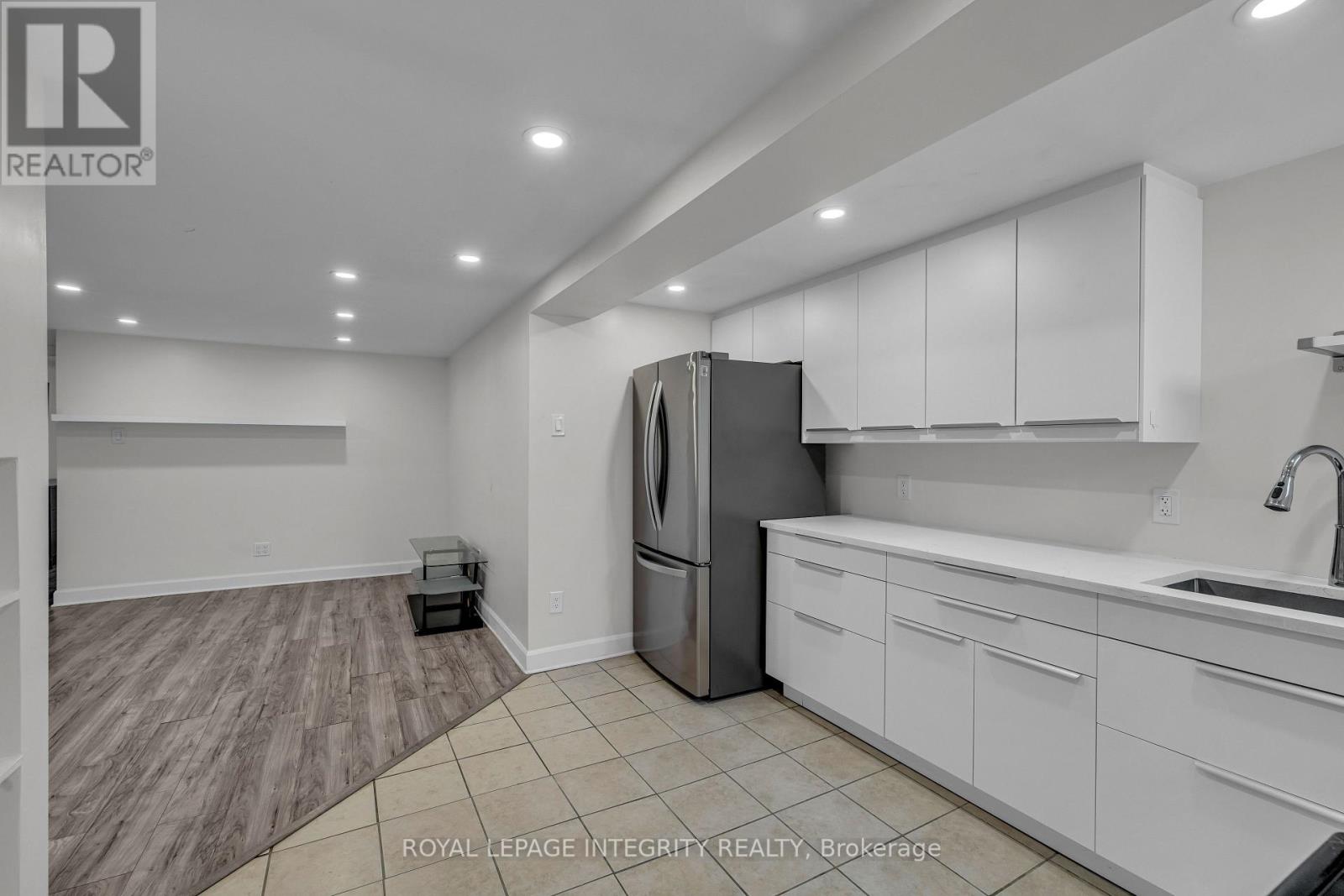 924 REX AVENUE, Ottawa — photo 6