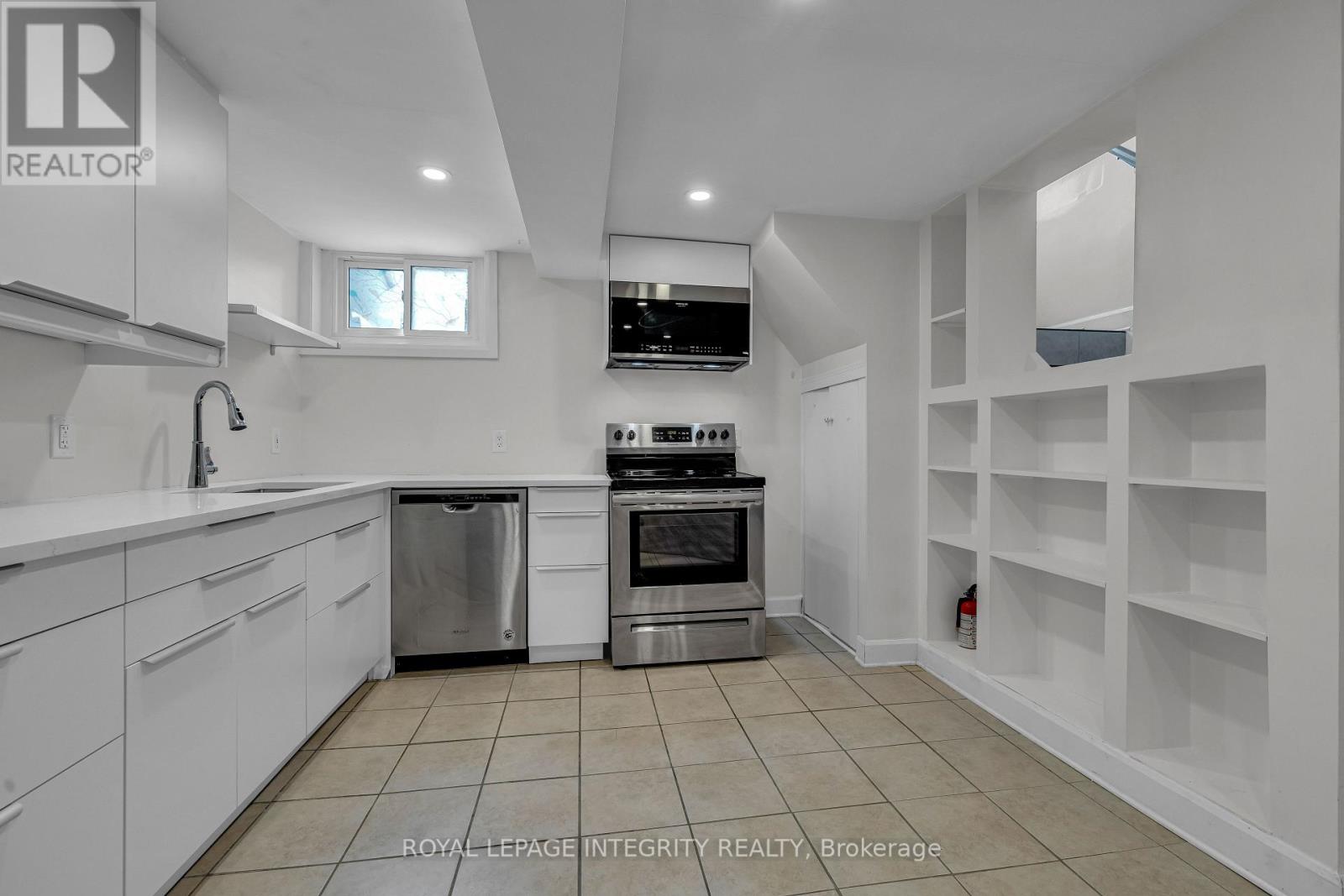 924 REX AVENUE, Ottawa — photo 9