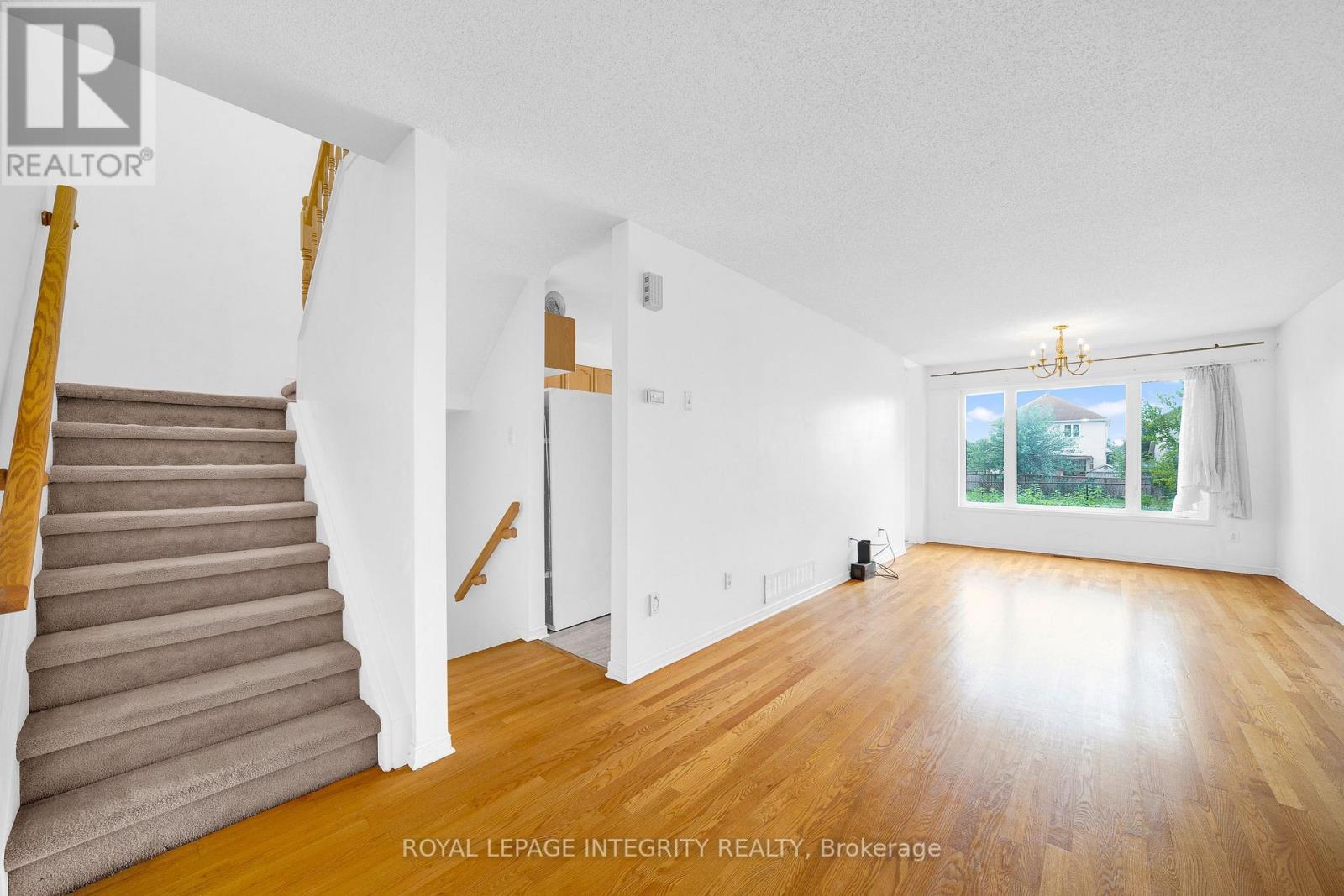 133 LILIBET CRESCENT, Ottawa — photo 7