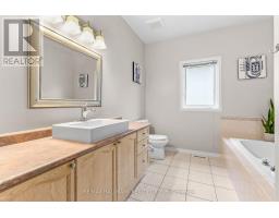 Laundry room - 5 Rayburn Street, Ottawa, ON K2K3K8 Photo 12