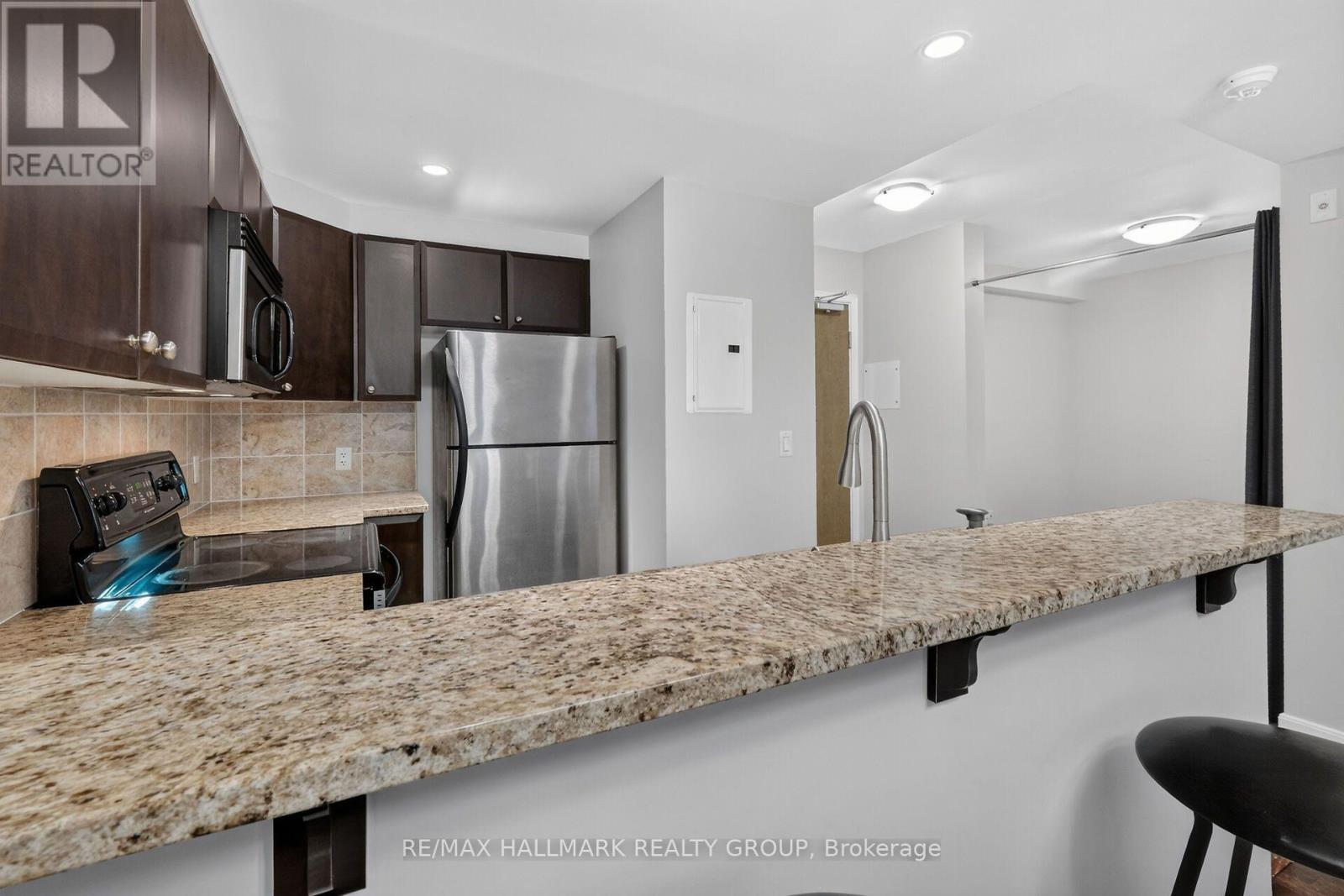 #208 200 BESSERER STREET - 9