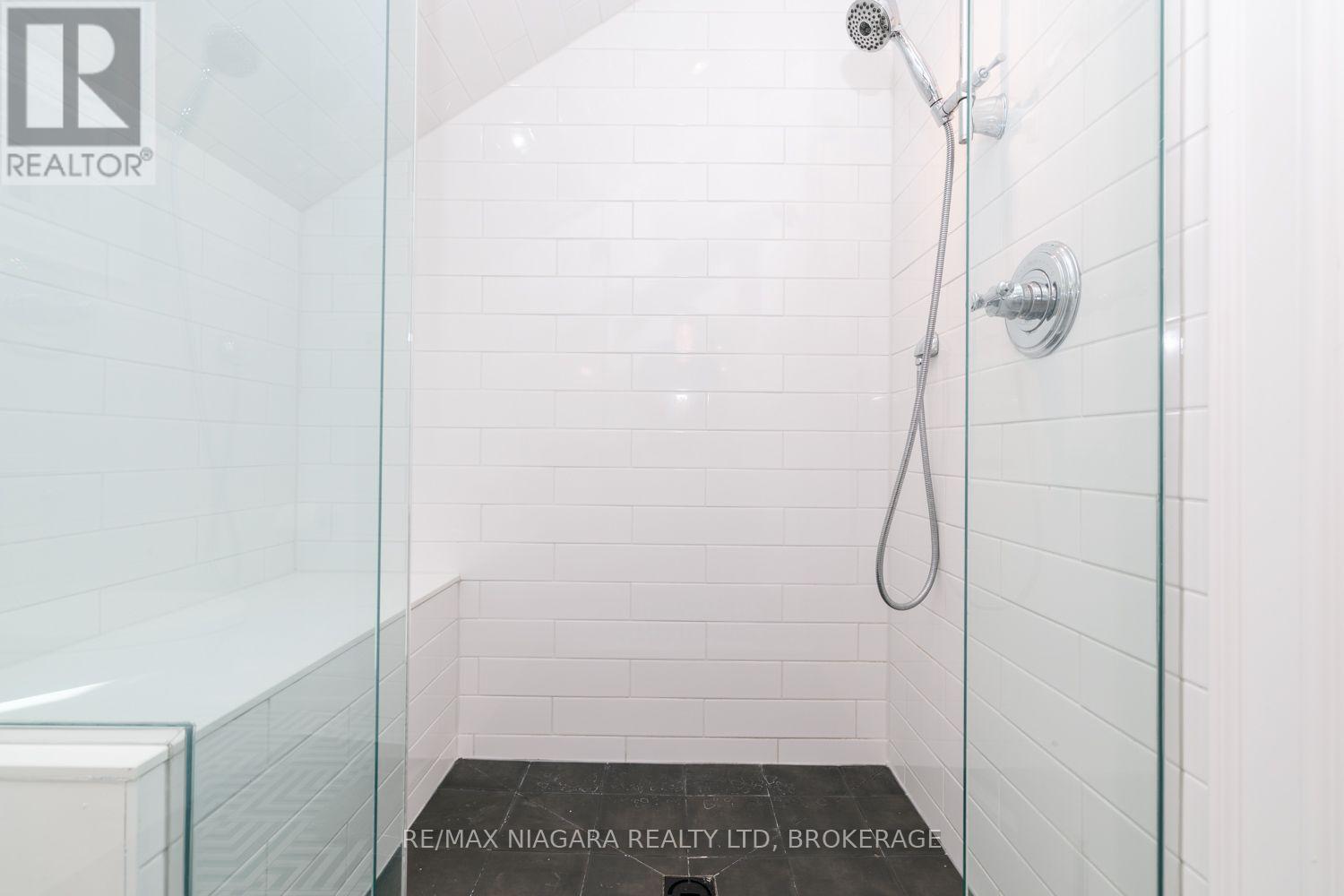 313 BEECHWOOD AVENUE W - Image 32