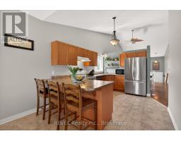 Family room - 126 Westland Street, St  Catharines, ON L2S4E2 Photo 13