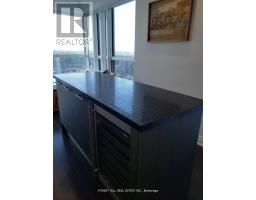 7401 - 388 Yonge Street, Toronto, ON M5B0A4 Photo 14
