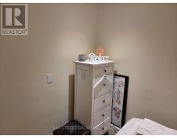 204 - 800 Bathurst Street, Toronto, ON M5R3M8 Photo 10