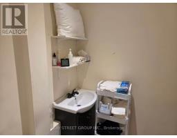 204 - 800 Bathurst Street, Toronto, ON M5R3M8 Photo 11