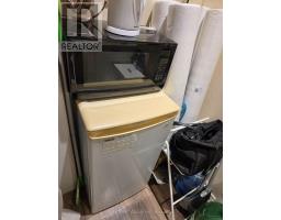 204 - 800 Bathurst Street, Toronto, ON M5R3M8 Photo 12