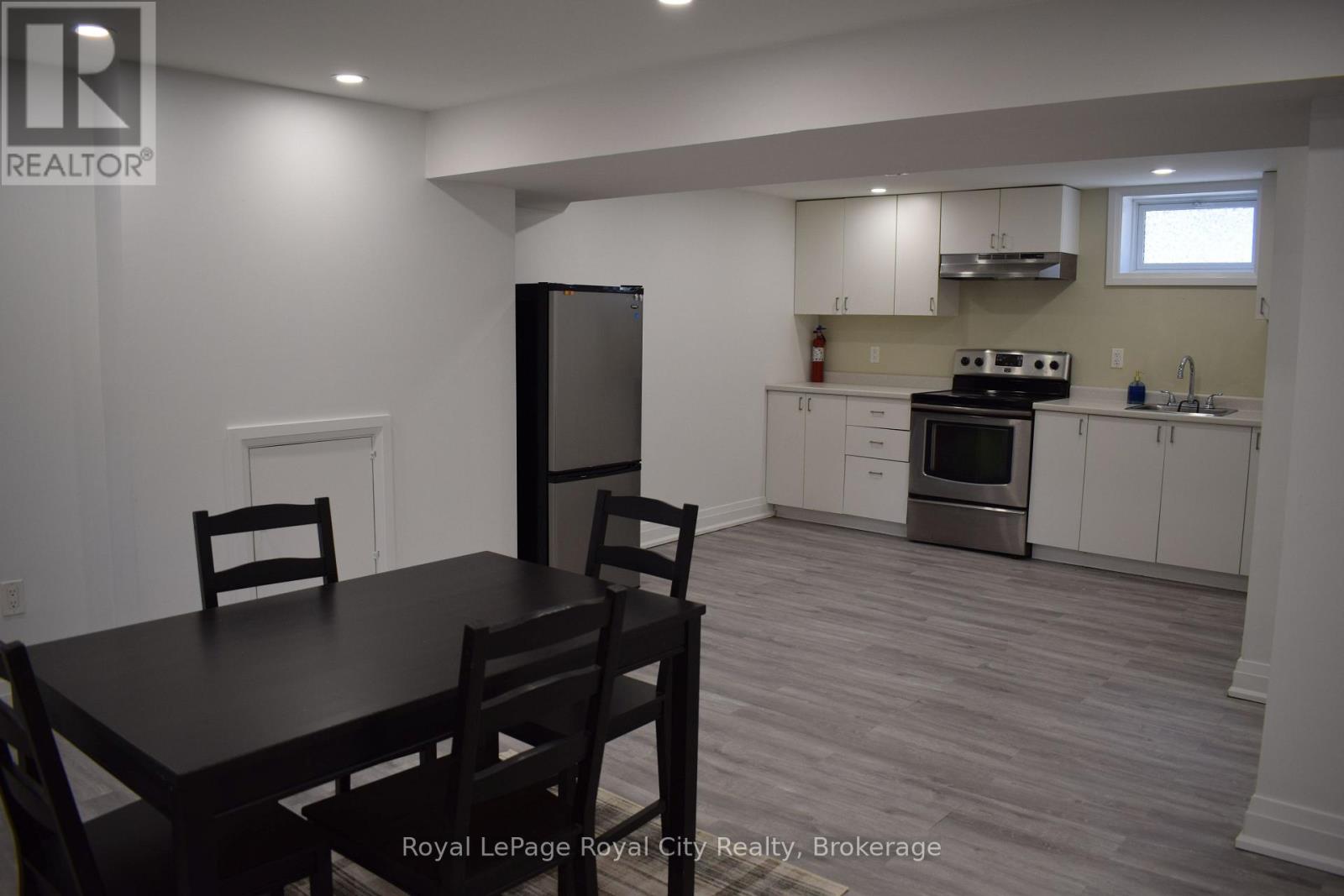 61 NELSON COURT, Halton Hills (AC Acton) — photo 9