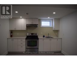 61 Nelson Court, Halton Hills, ON L7J1A5 Photo 7