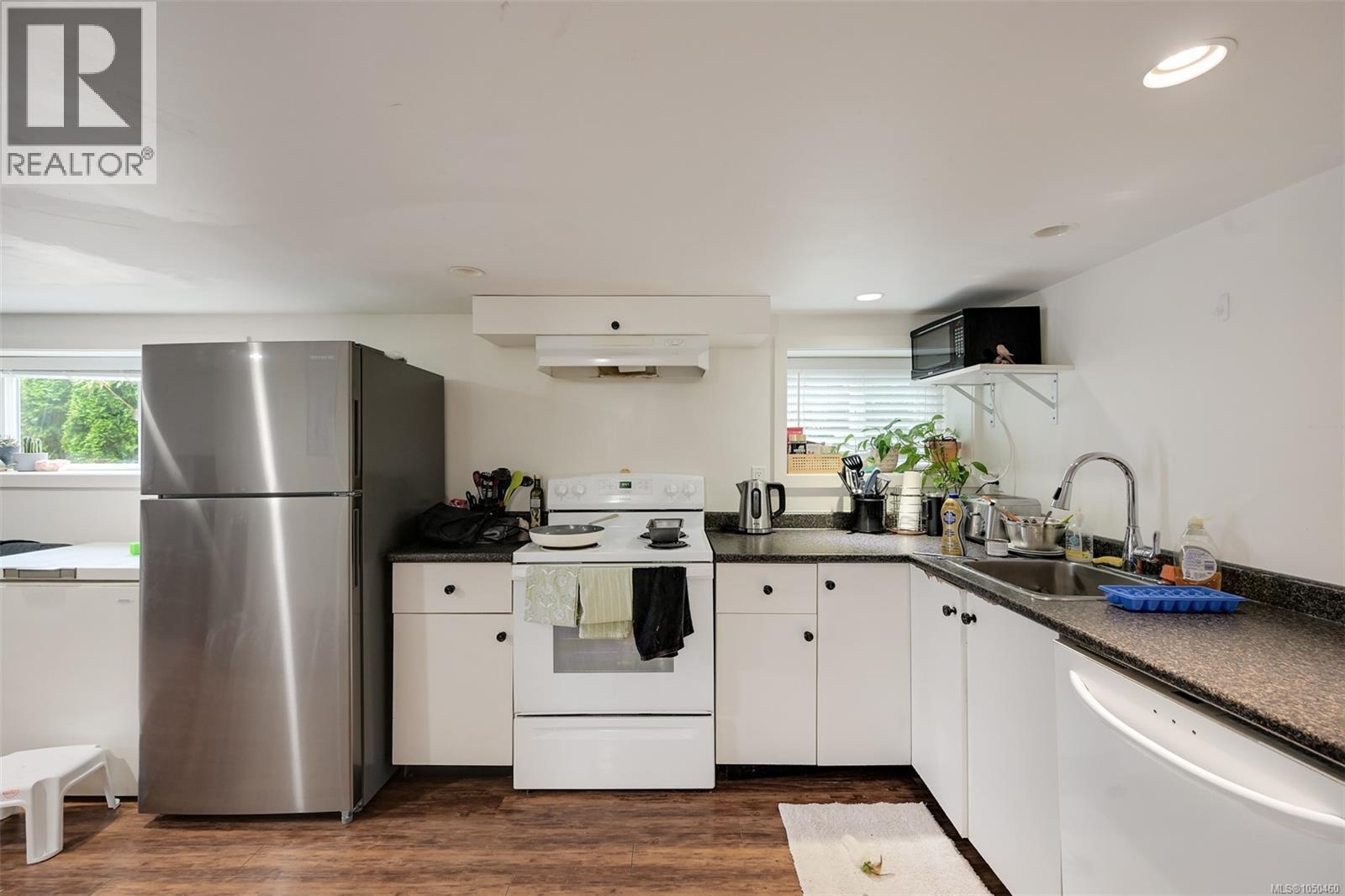 1000 Tattersall Dr - 17