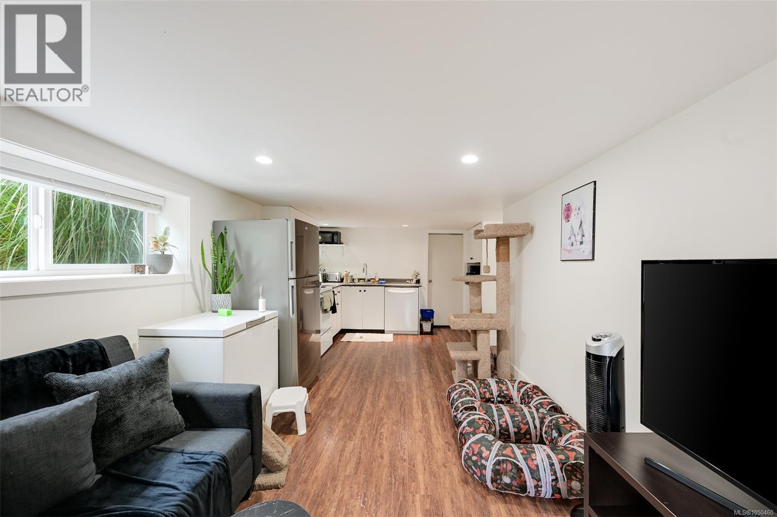 1000 Tattersall Dr - 18