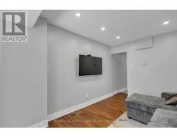 827 Craven Road, Toronto, ON M4L2Z7 Photo 14