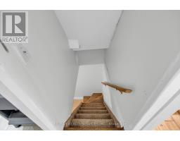 827 Craven Road, Toronto, ON M4L2Z7 Photo 25